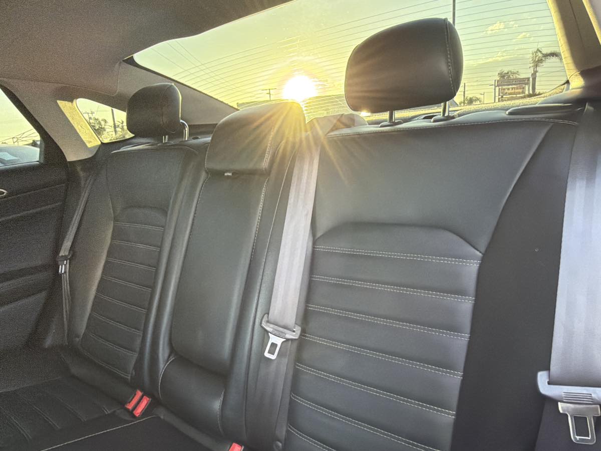 Ford Fusion photo 13