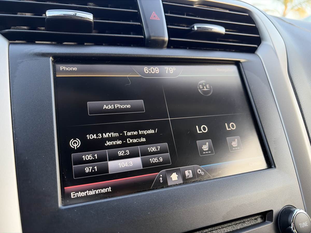 Ford Fusion photo 38
