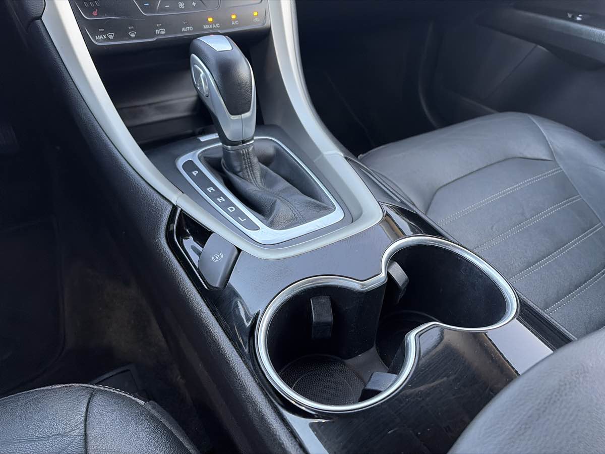 Ford Fusion photo 40