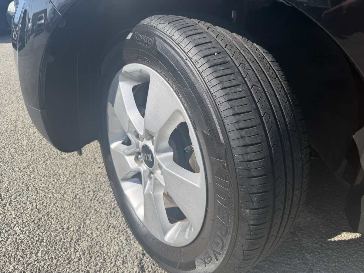 Kia Soul photo 3