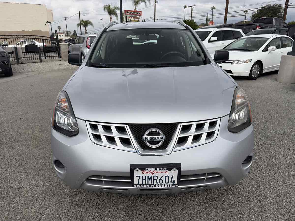 Nissan Rogue Select photo 5