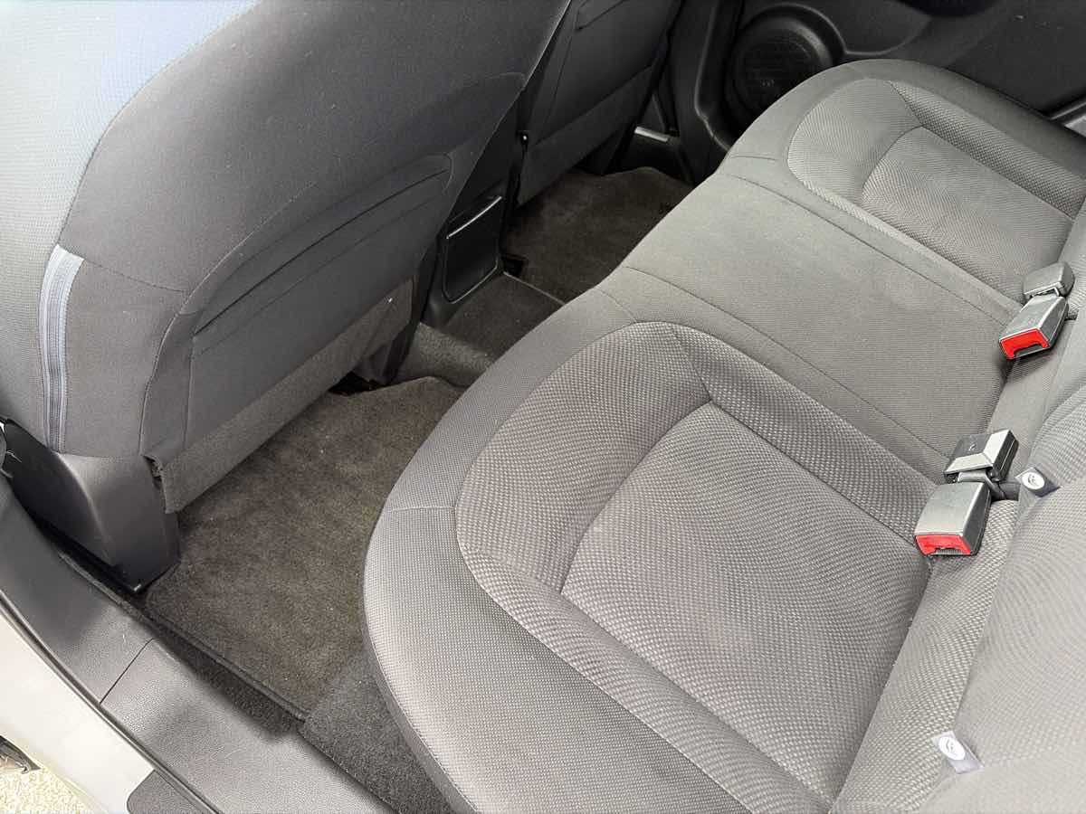 Nissan Rogue Select photo 13