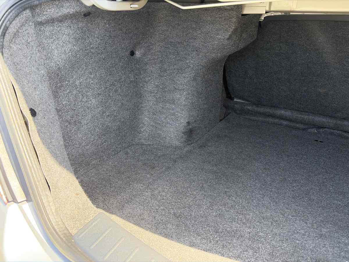 Nissan Versa photo 21