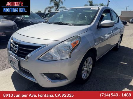 2015 Nissan Versa SV