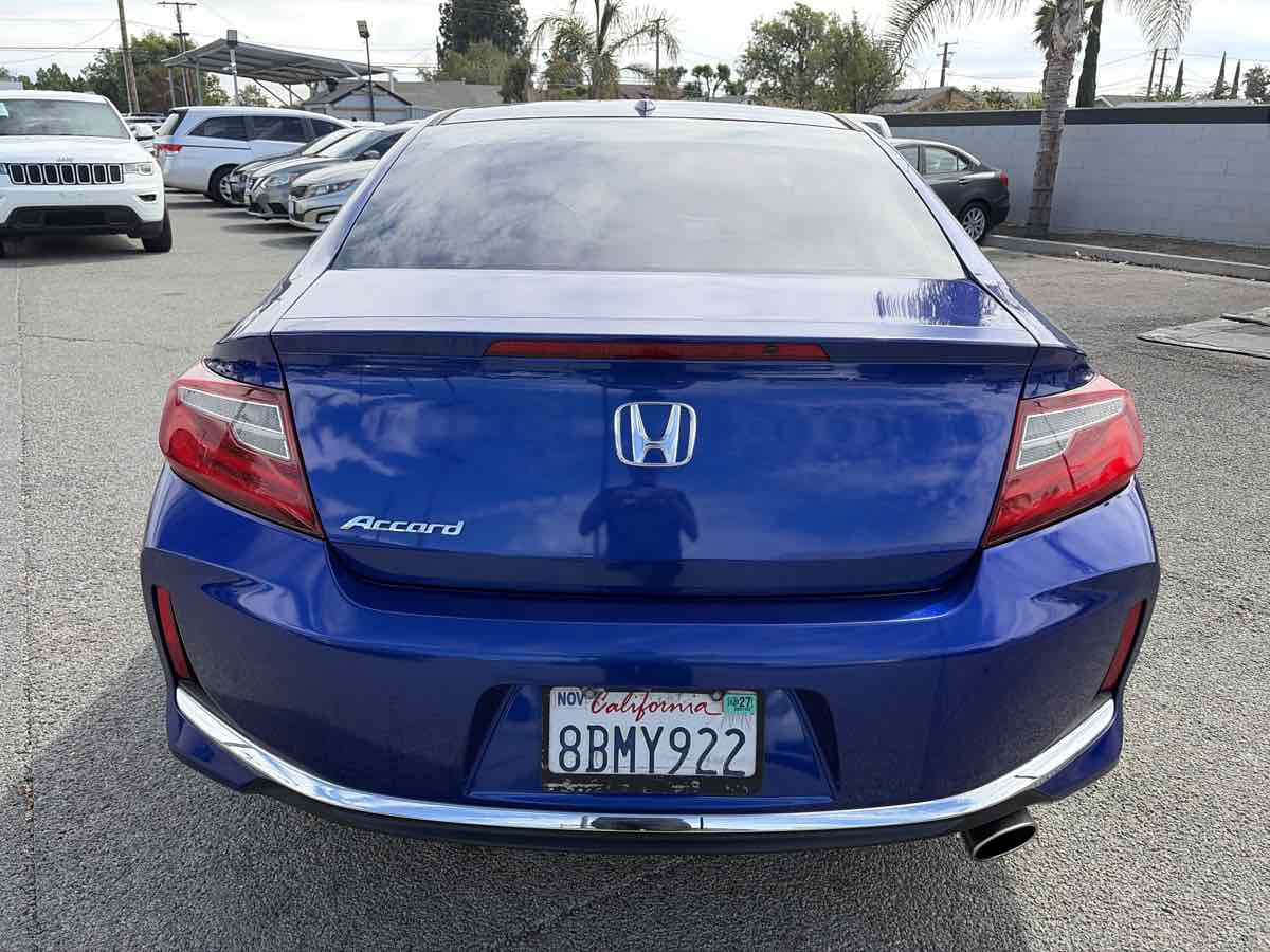 Honda Accord photo 3