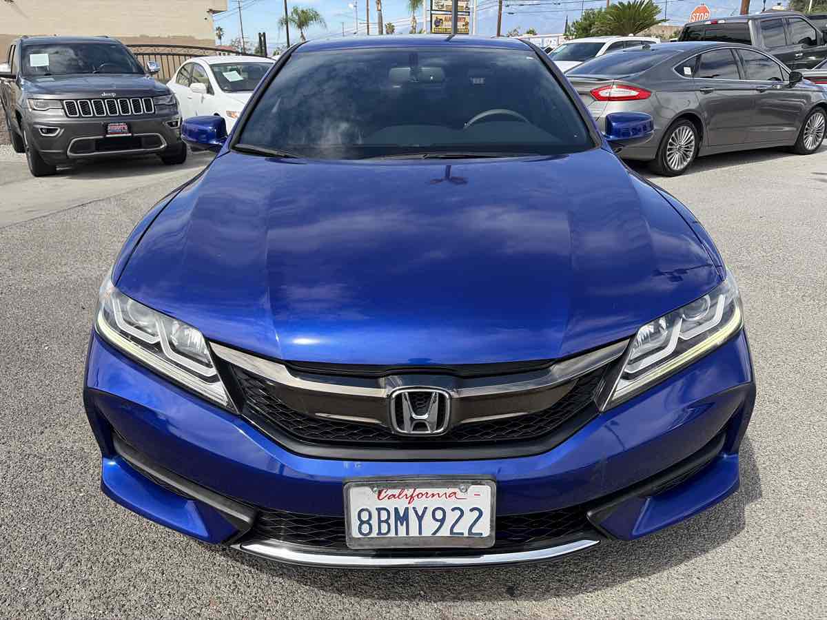 Honda Accord photo 5