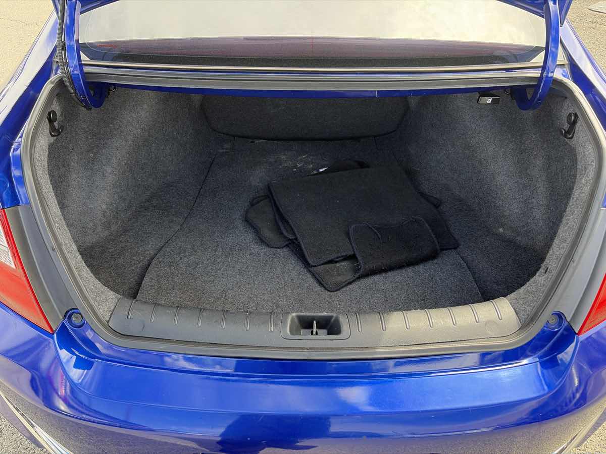 Honda Accord photo 12