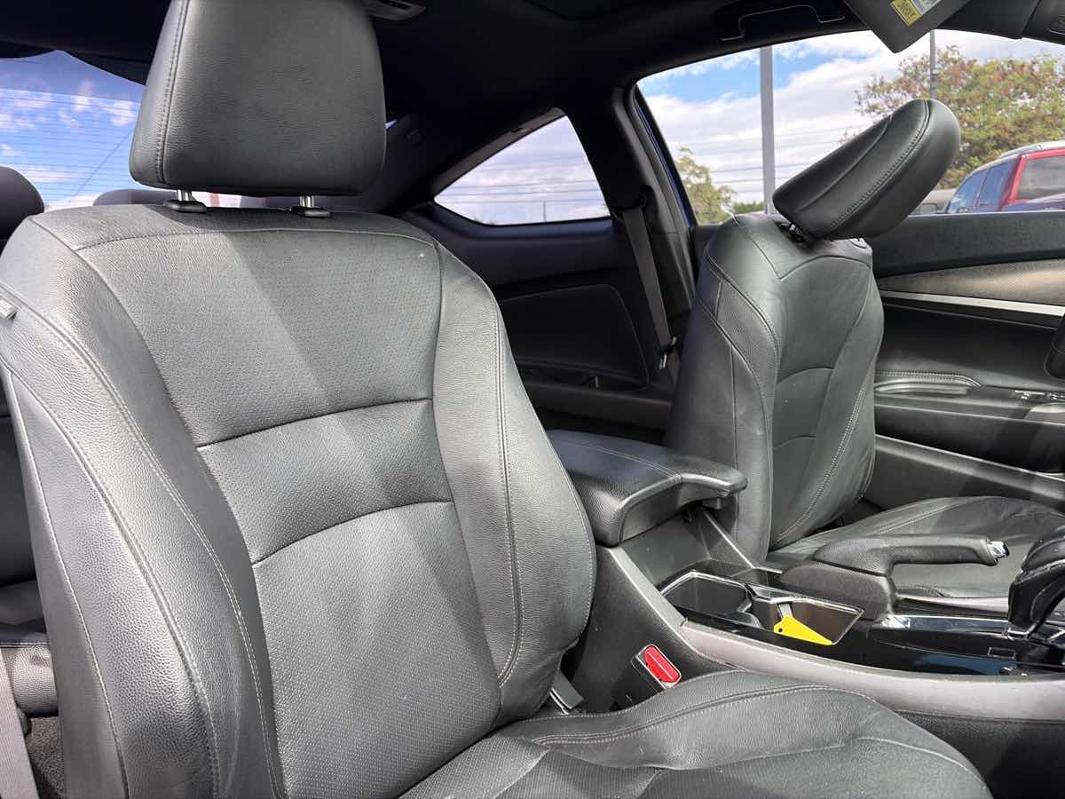 Honda Accord photo 17
