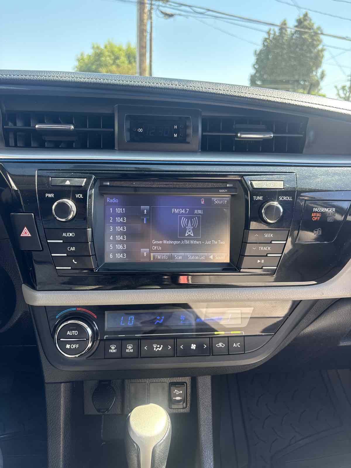 Toyota Corolla photo 17