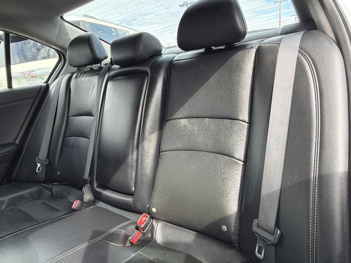Honda Accord photo 13