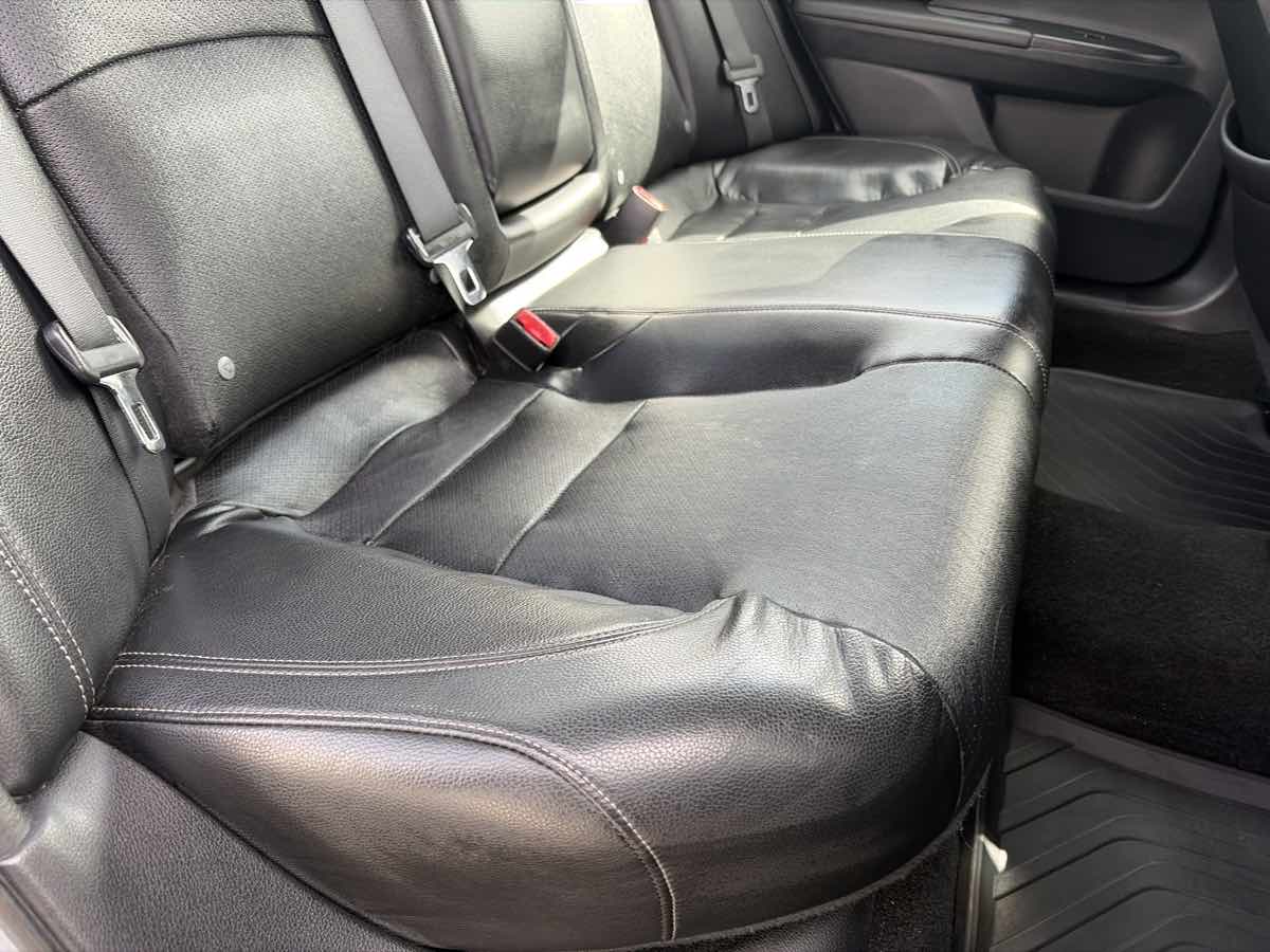 Honda Accord photo 24