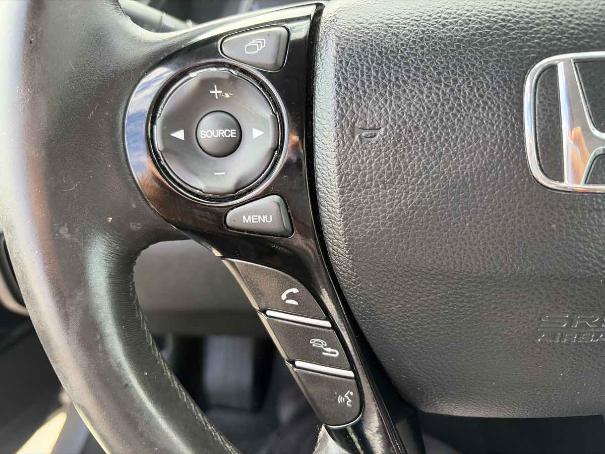 Honda Accord photo 35
