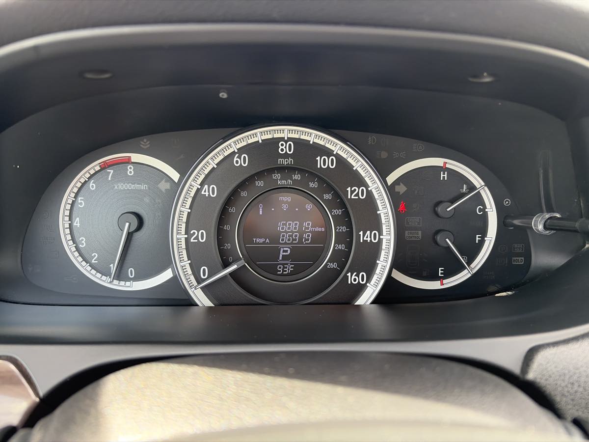 Honda Accord photo 37