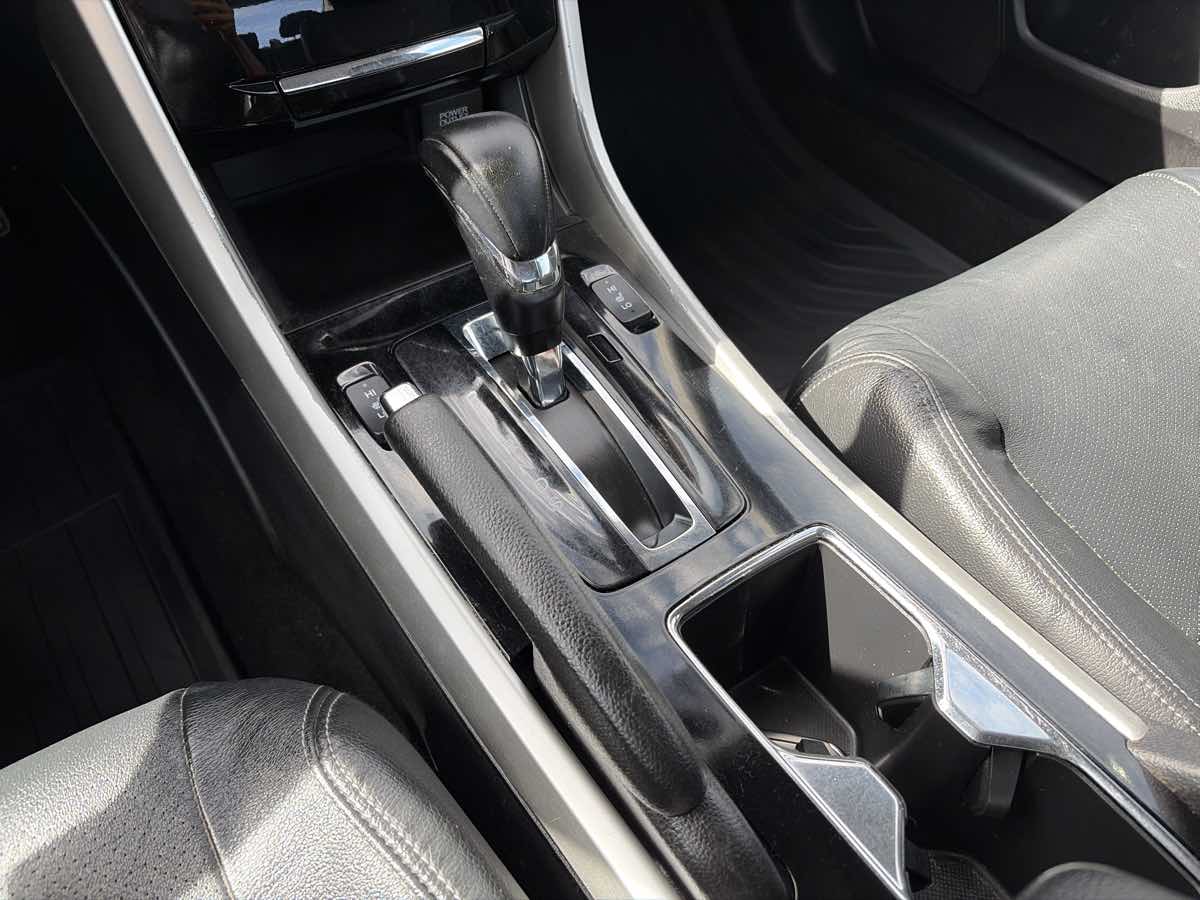 Honda Accord photo 41