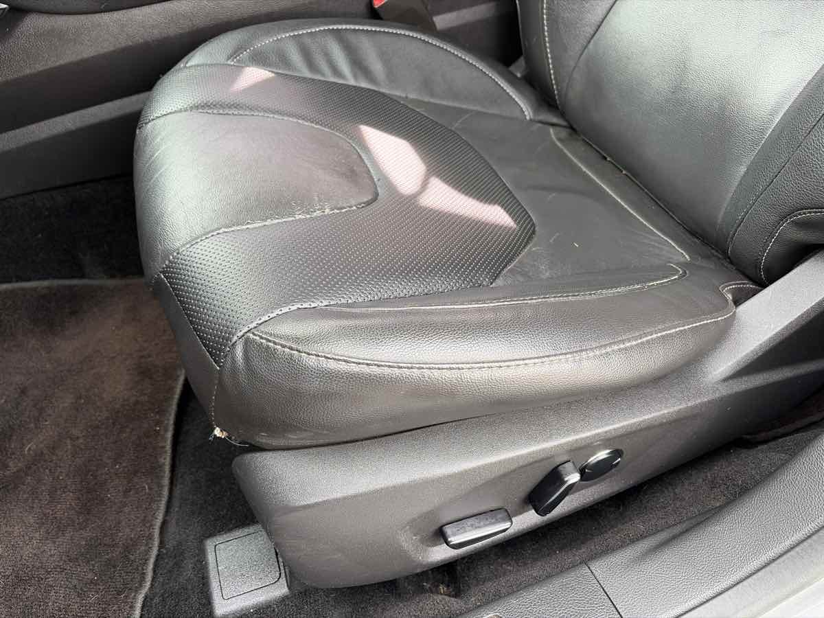 Ford Fusion photo 8