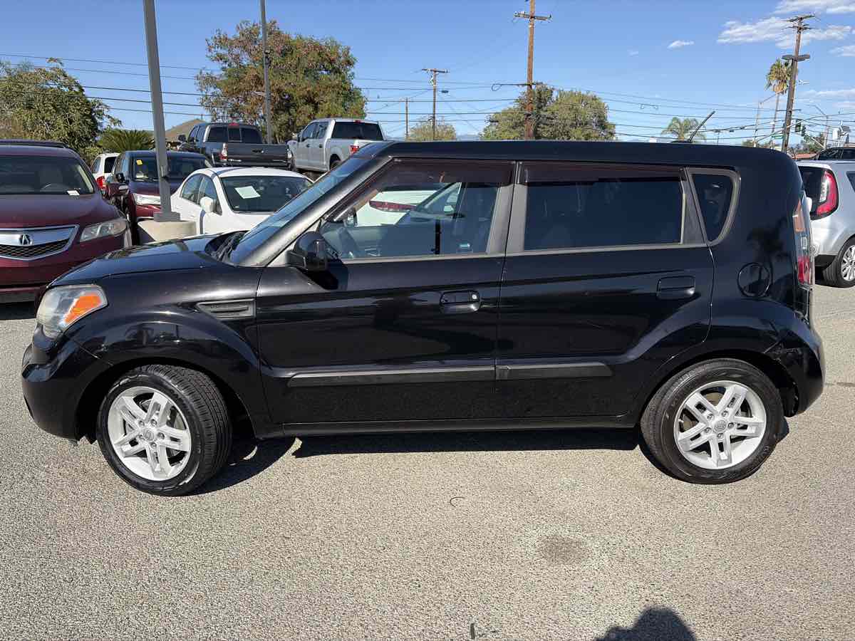 Kia Soul photo 2