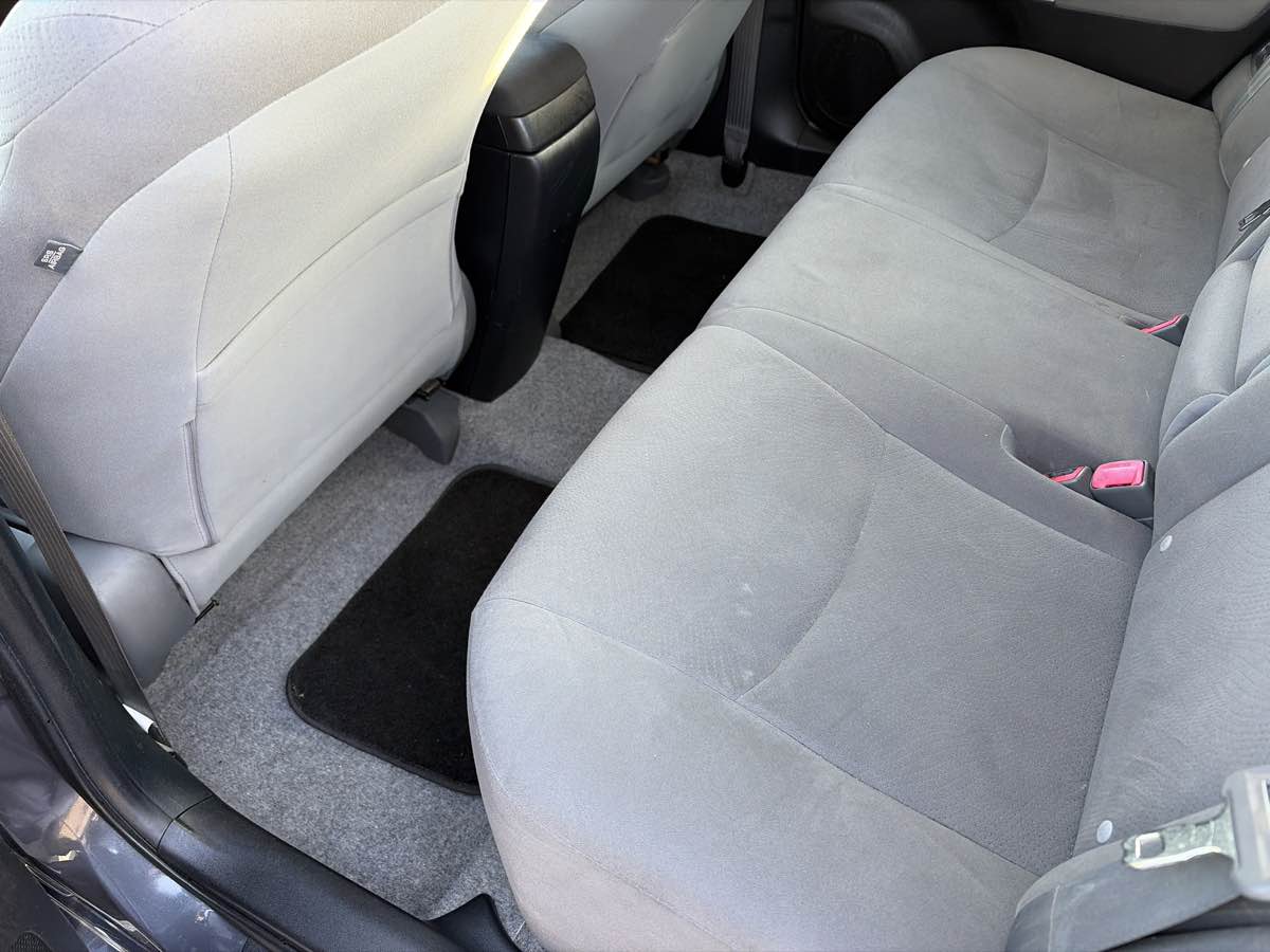 Toyota Prius photo 14