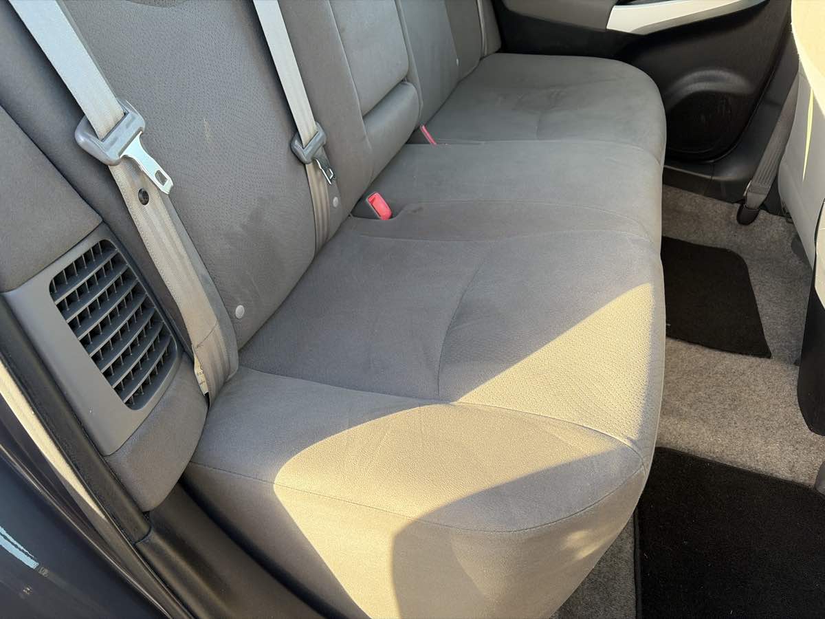 Toyota Prius photo 24