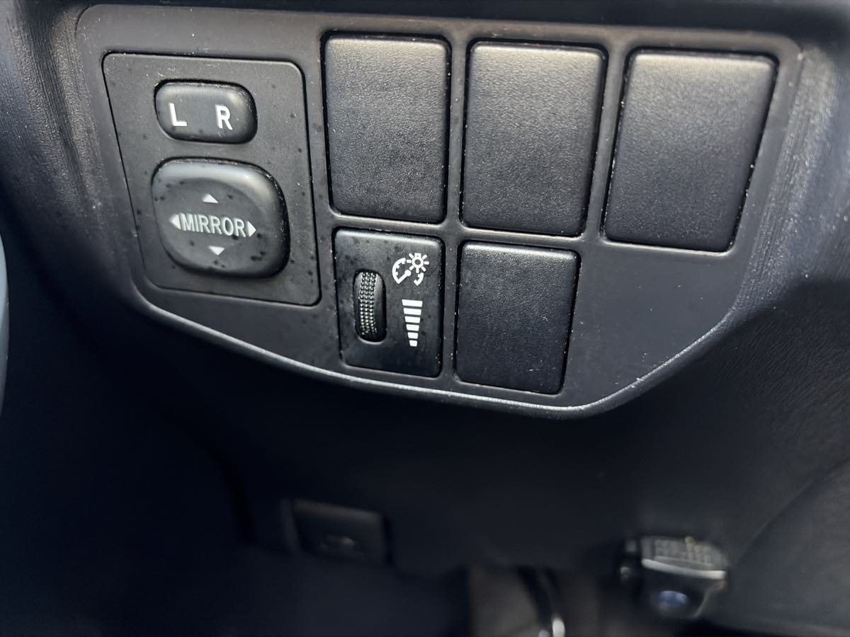 Toyota Prius photo 42