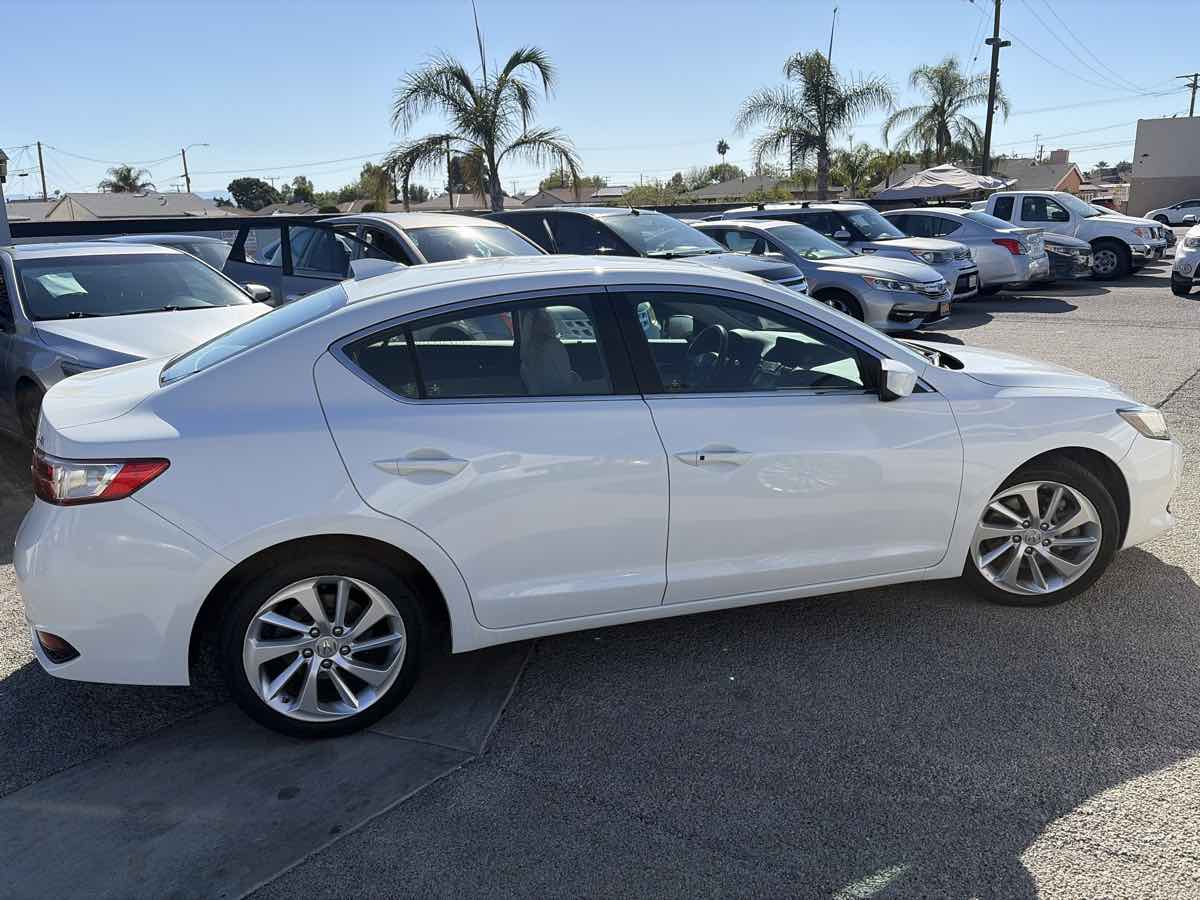 Acura ILX photo 4