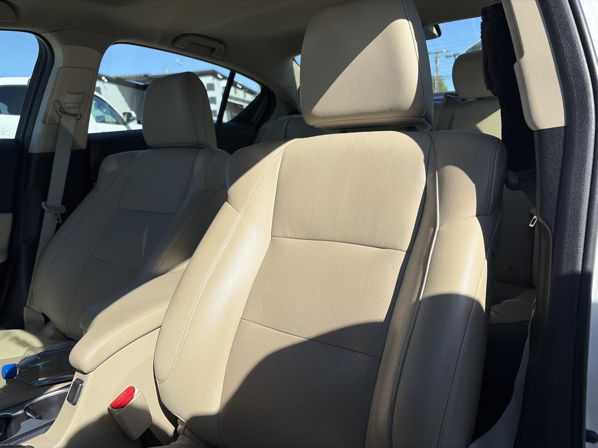 Acura ILX photo 8