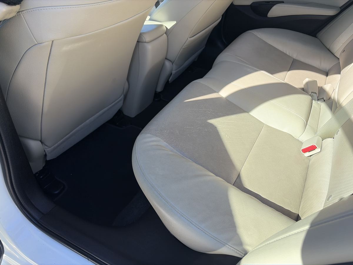 Acura ILX photo 14