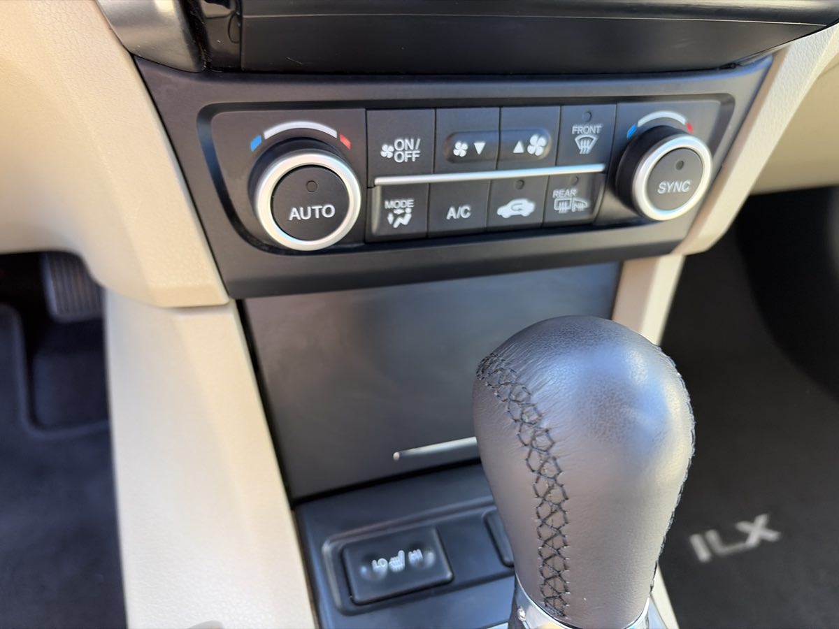 Acura ILX photo 38