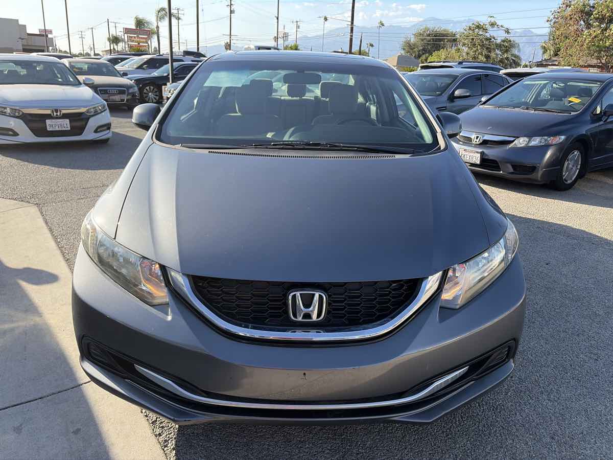 Honda Civic photo 5