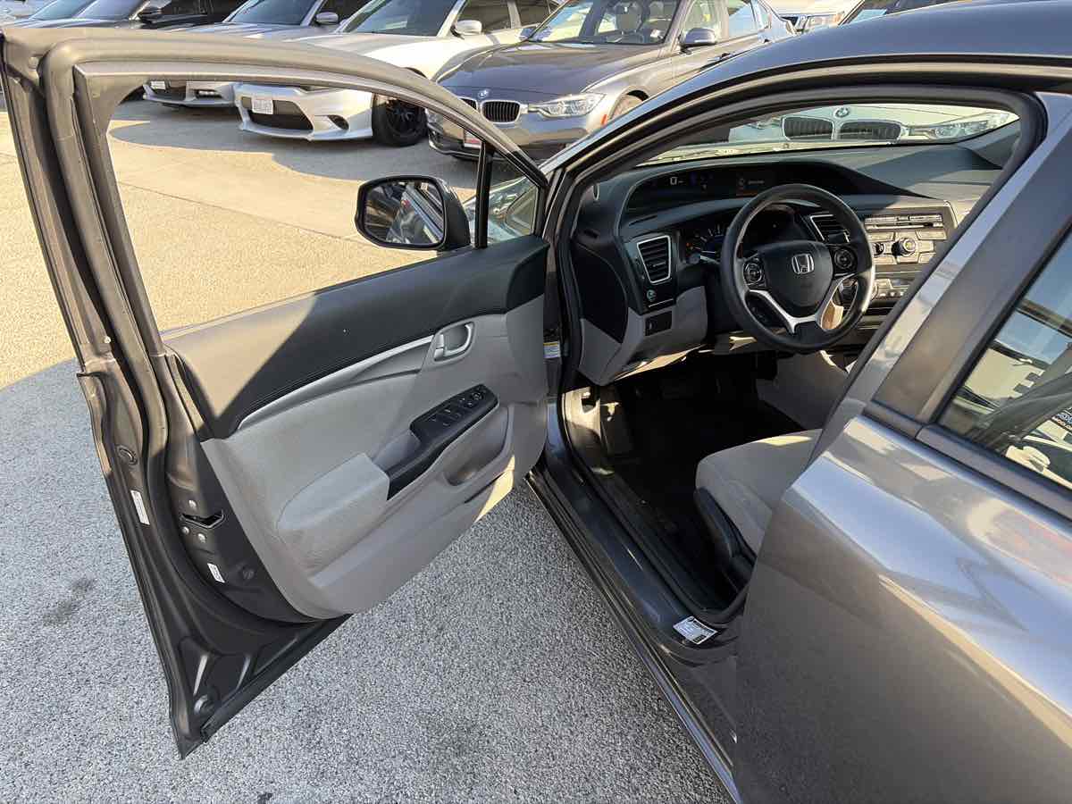 Honda Civic photo 6