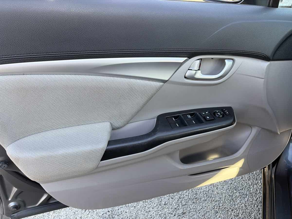 Honda Civic photo 7