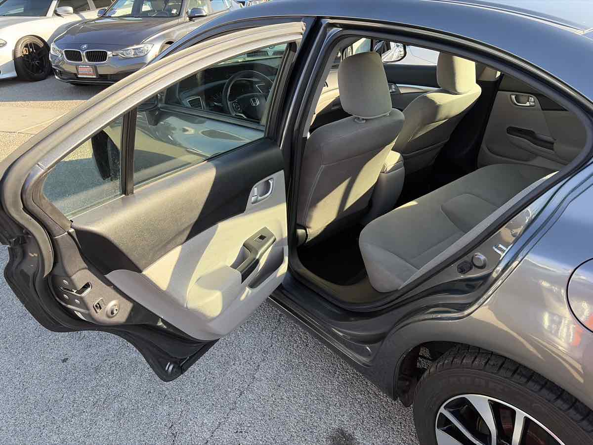 Honda Civic photo 11