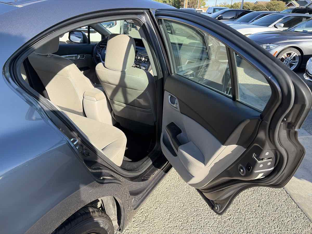 Honda Civic photo 19