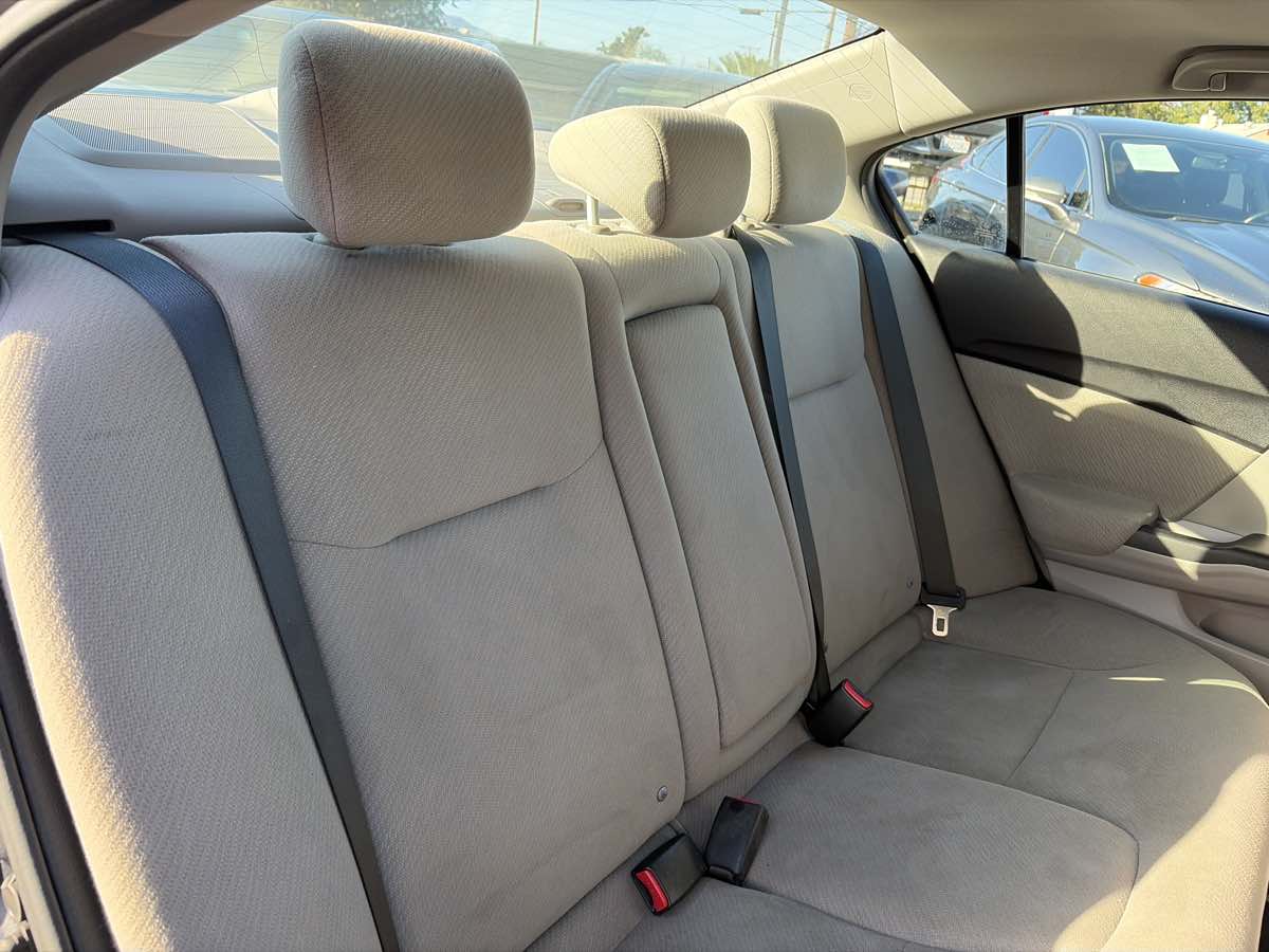 Honda Civic photo 21