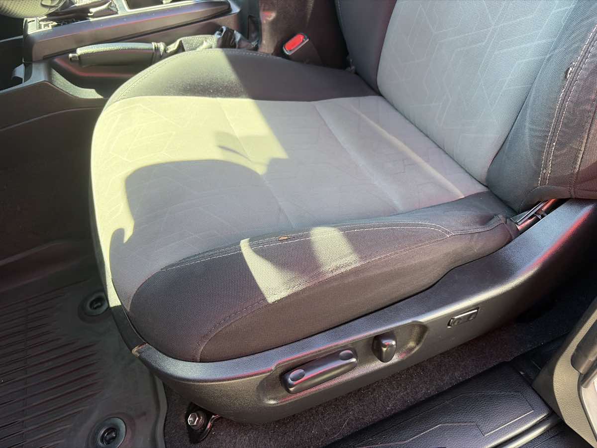 Toyota Tacoma photo 10
