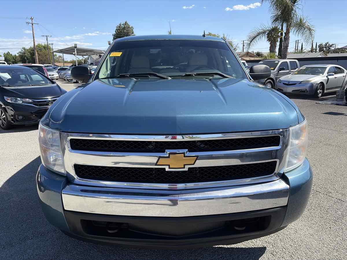 Chevrolet Silverado photo 5