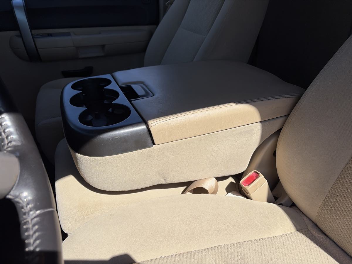 Chevrolet Silverado photo 12
