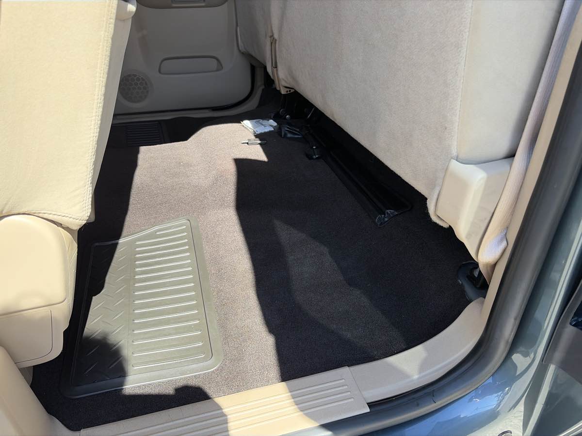 Chevrolet Silverado photo 16