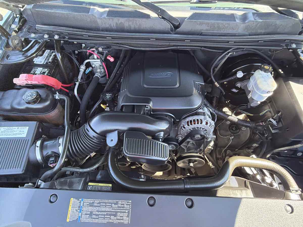 Chevrolet Silverado photo 30