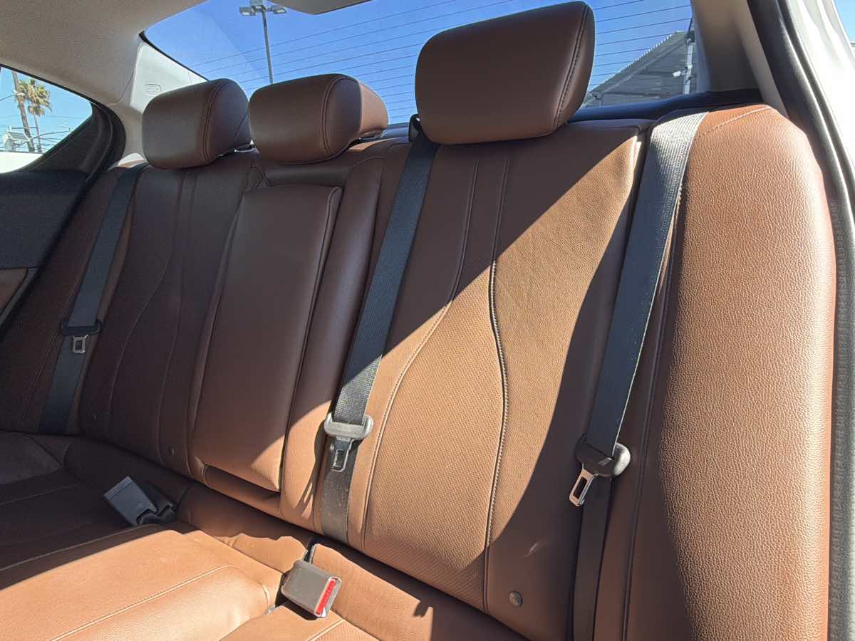 Acura ILX photo 13