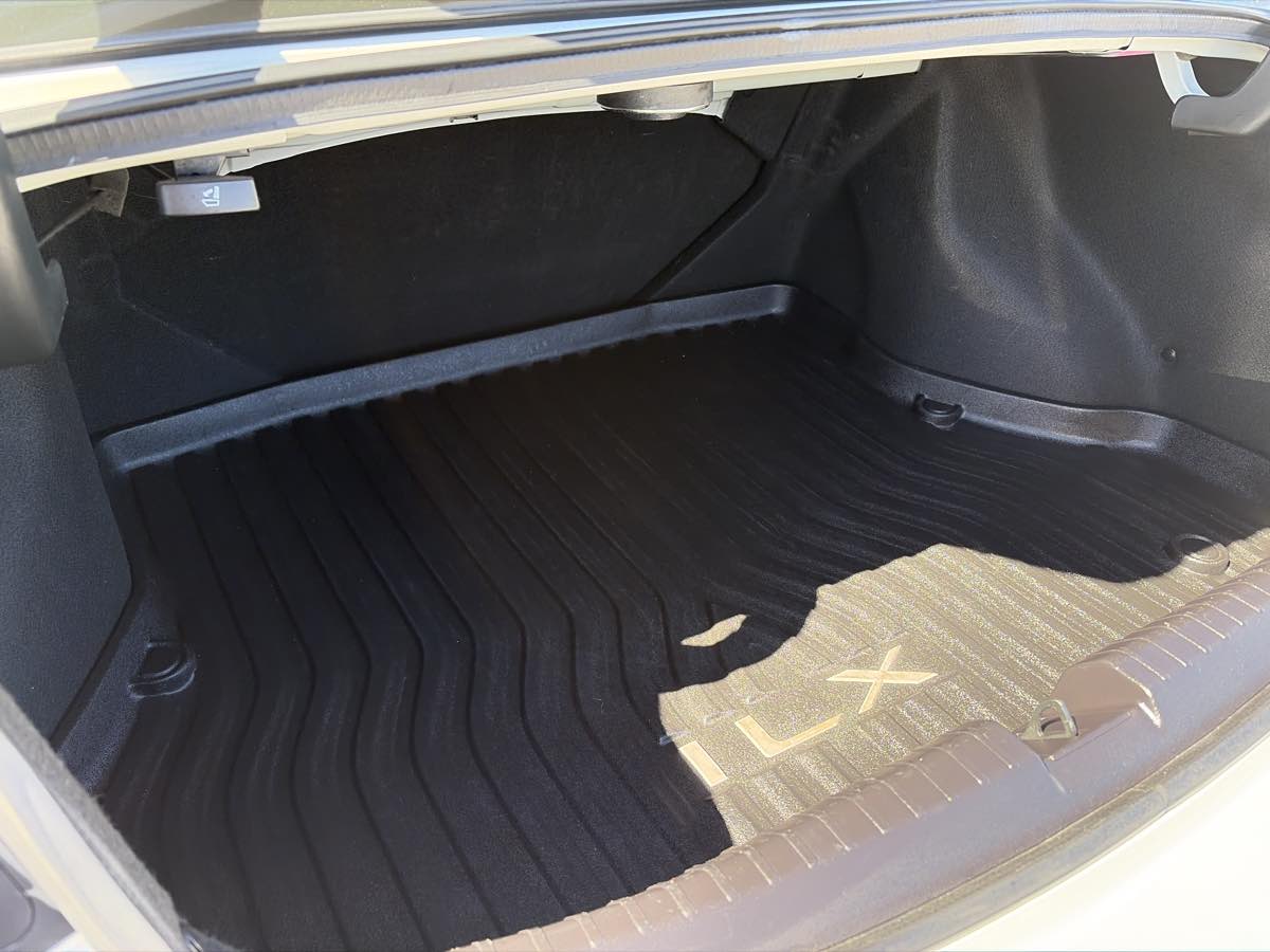 Acura ILX photo 17