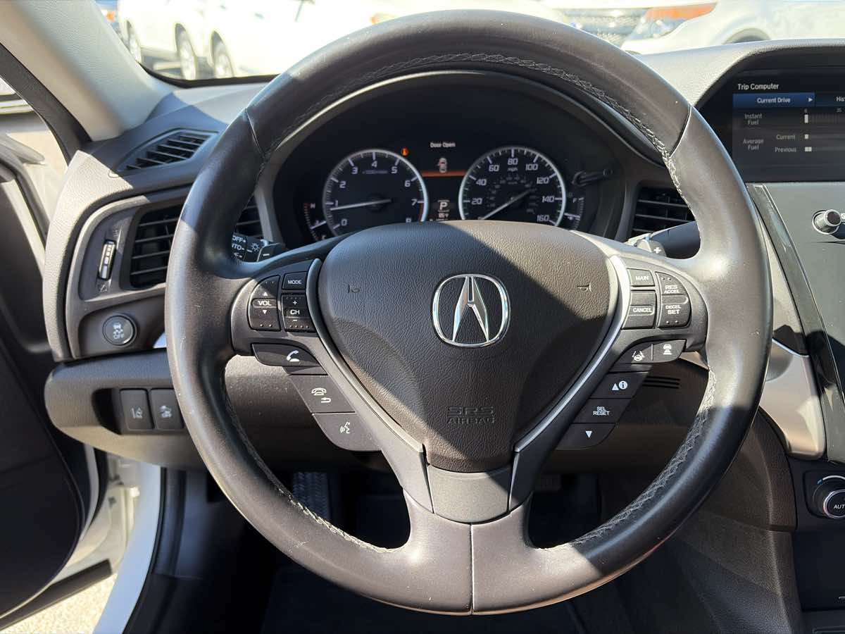 Acura ILX photo 34