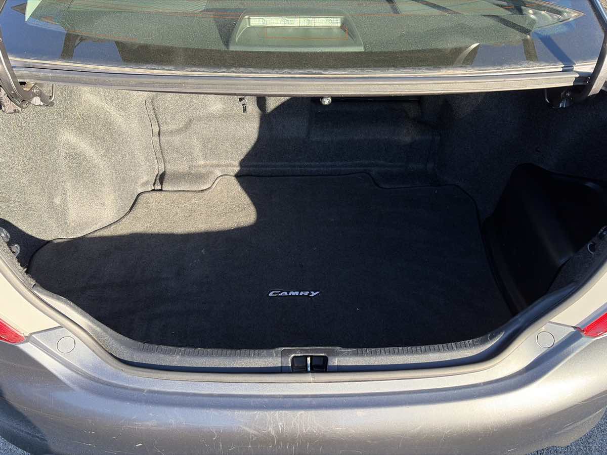 Toyota Camry photo 23