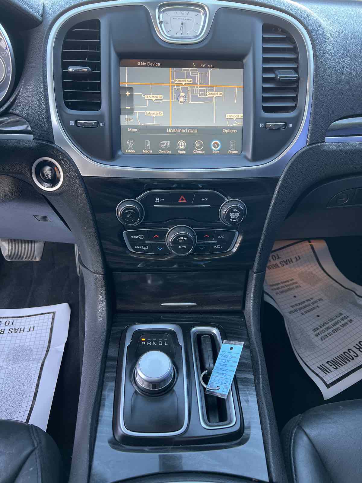 2015 Chrysler 300 Limited - Photo 15