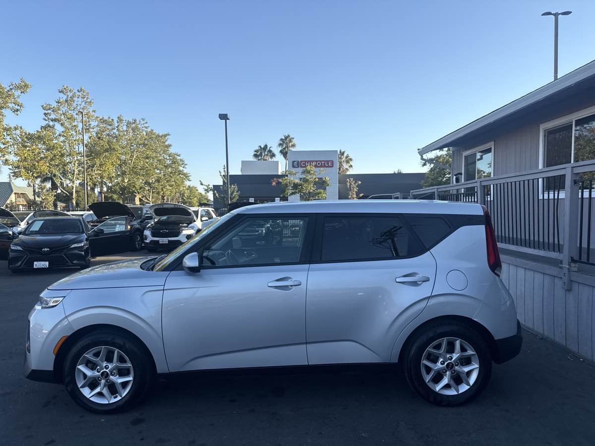 2020 Kia Soul S - Photo 5