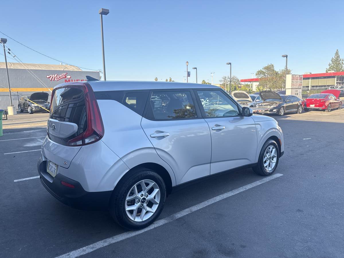 2020 Kia Soul S - Photo 8