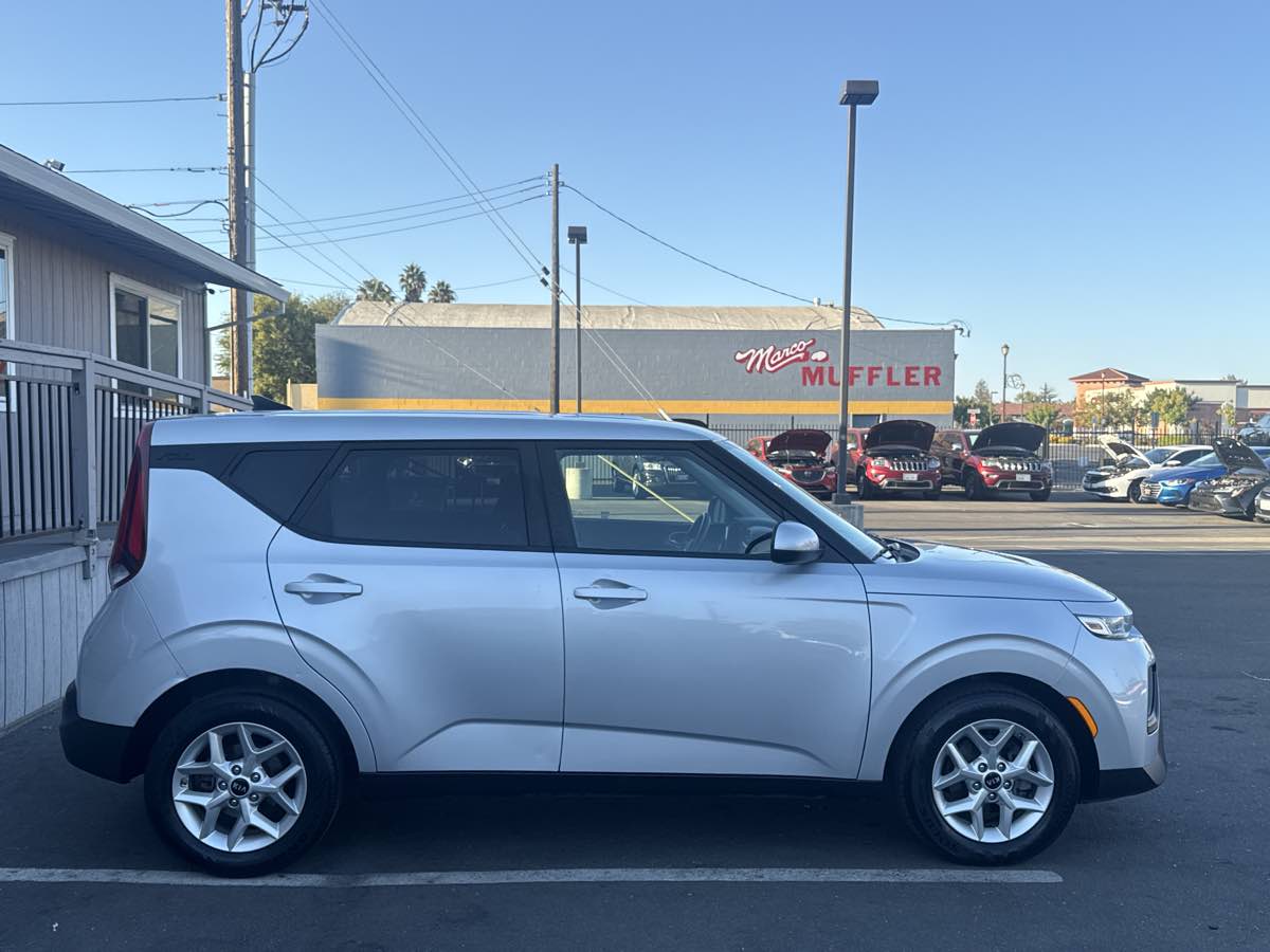2020 Kia Soul S - Photo 9
