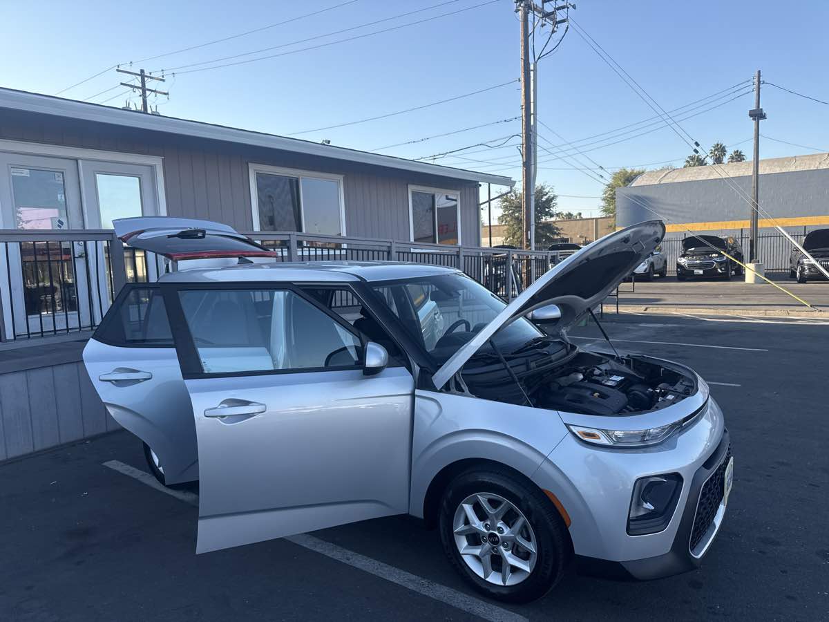 2020 Kia Soul S - Photo 12