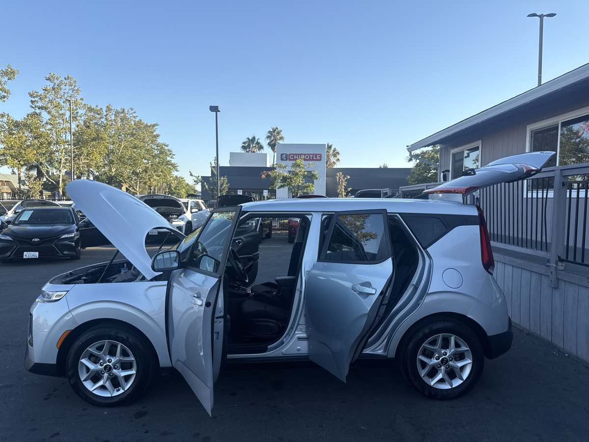 2020 Kia Soul S - Photo 15