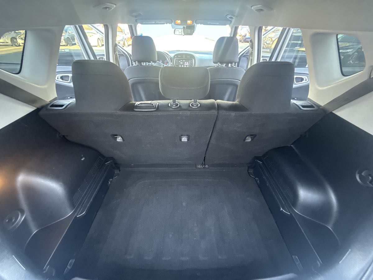 2020 Kia Soul S - Photo 18