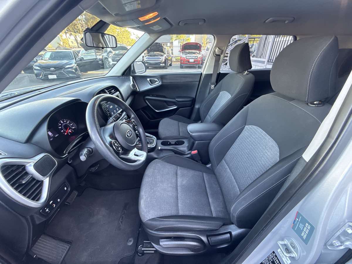 2020 Kia Soul S - Photo 21